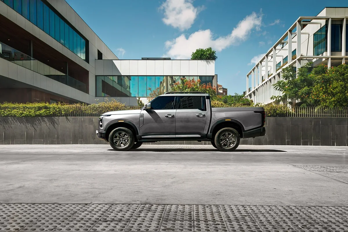 Santana 400 PHEV